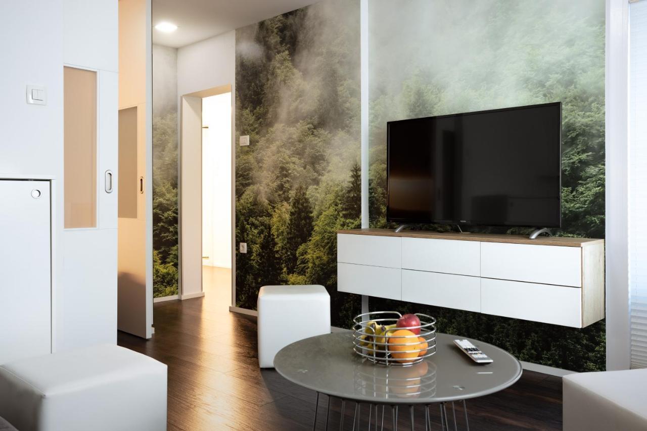 Elegant 1-Bedroom Apartment Near Hill Forest Ljubljana Exterior foto
